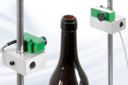 Cork detection sensor OLT84BP Through-Beam serie